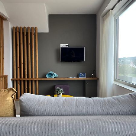 פלאקיאס Sea View Luxury Apartments מראה חיצוני תמונה