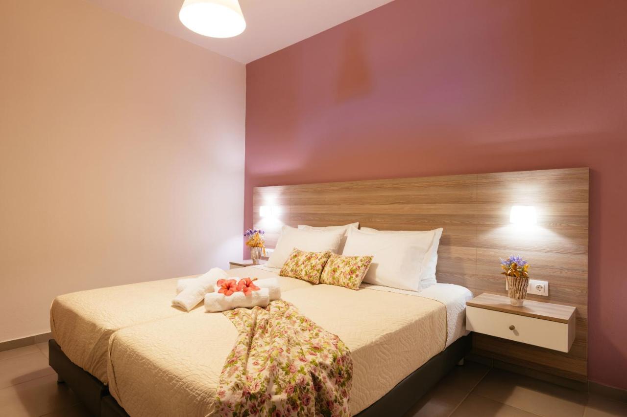 פלאקיאס Sea View Luxury Apartments מראה חיצוני תמונה
