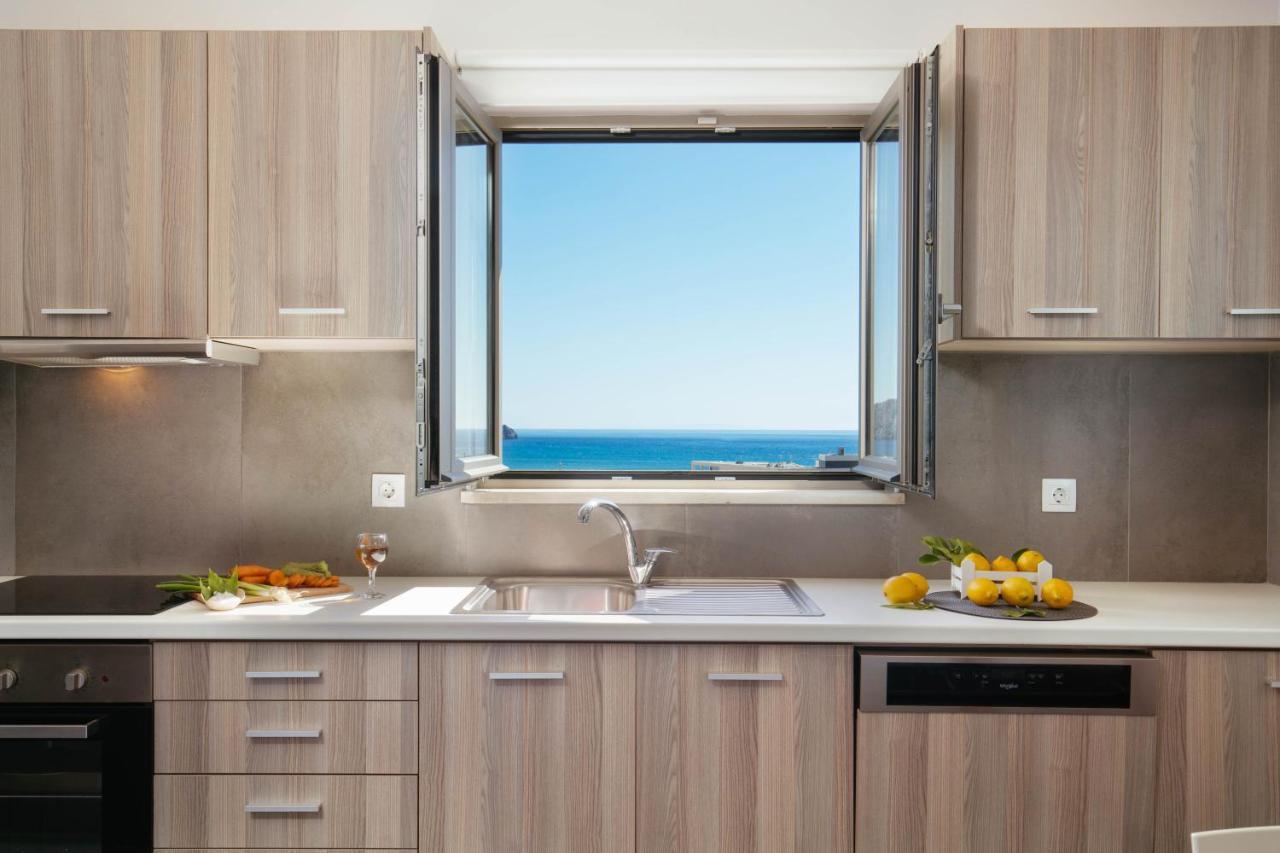 פלאקיאס Sea View Luxury Apartments מראה חיצוני תמונה